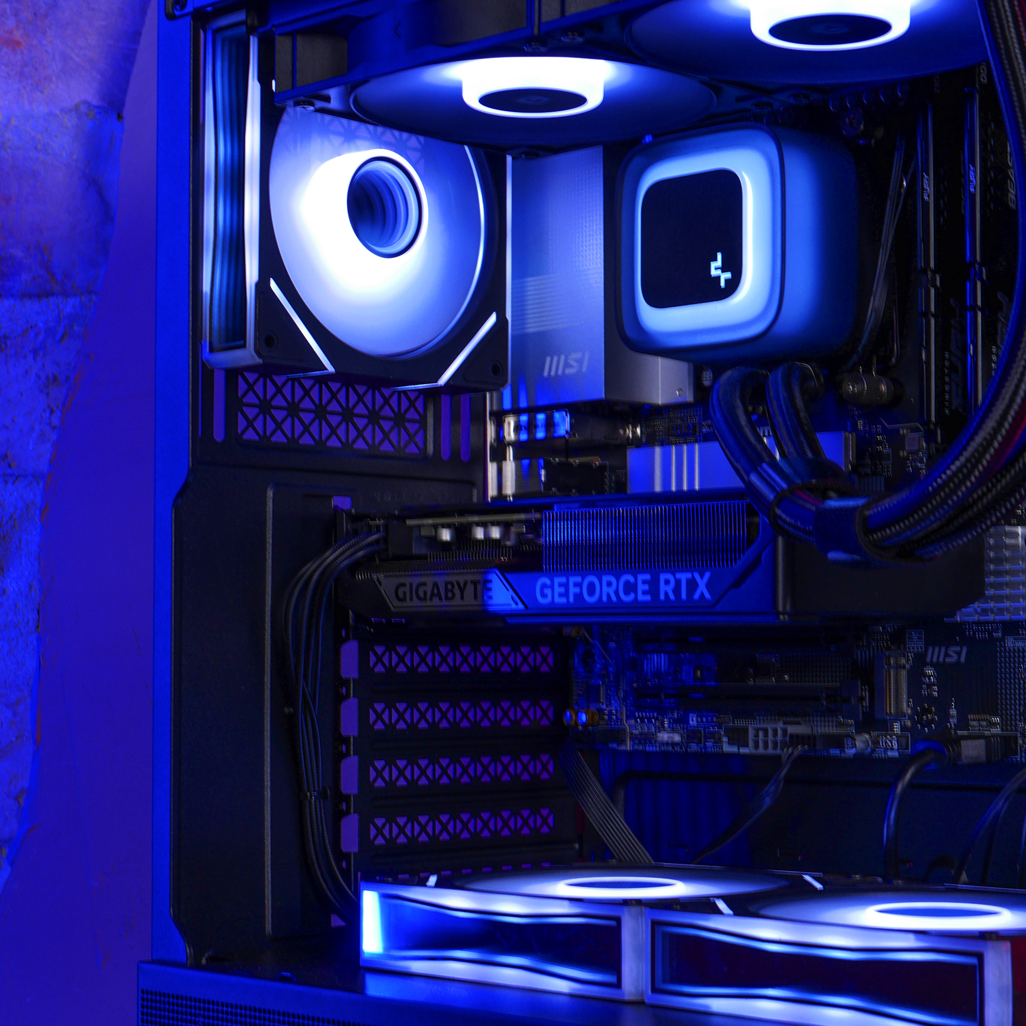 Игровой ПК Ryzen 7 7800X3D + RTX 5060 Ti 8Gb